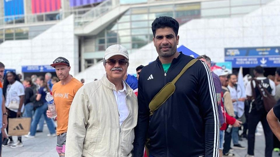 Photo: X/ @PakinFrance : Pakistan's star javelin thrower Arshad Nadeem (R) in France for the Paris Olympics 2024.